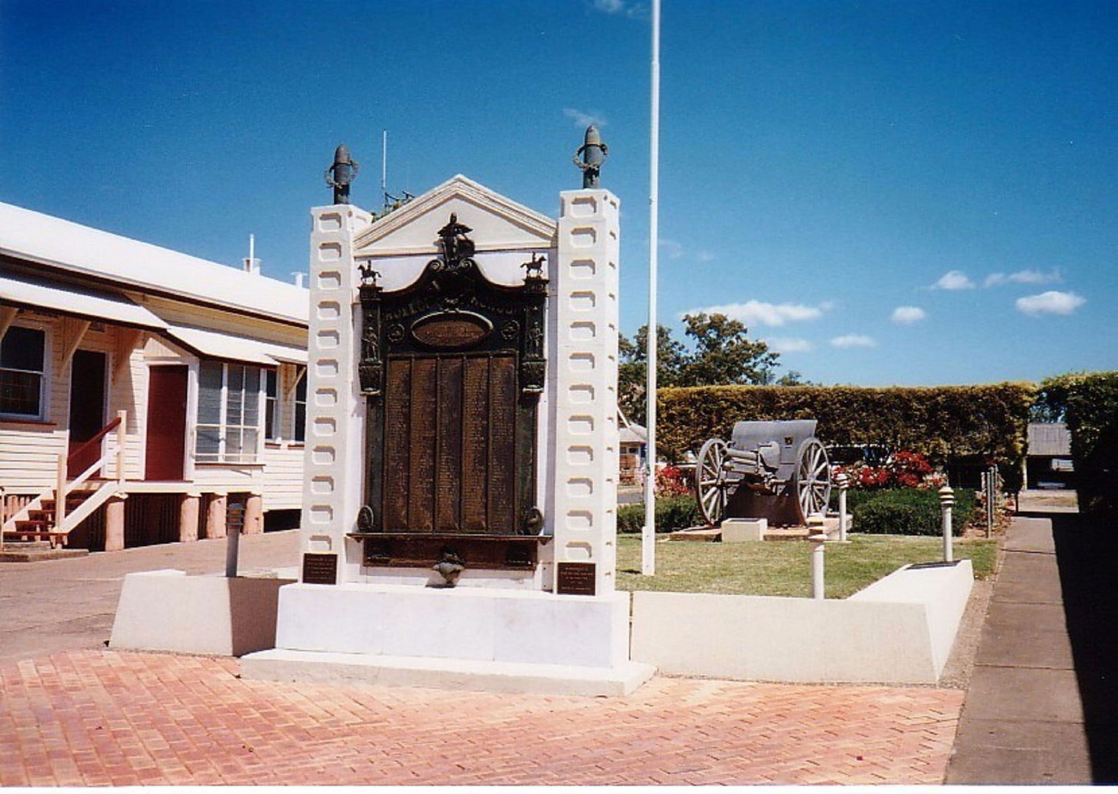 Mundubbera QLD Darwin Tourism
