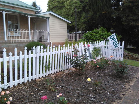 Mill Cottage Museum - Darwin Tourism 1