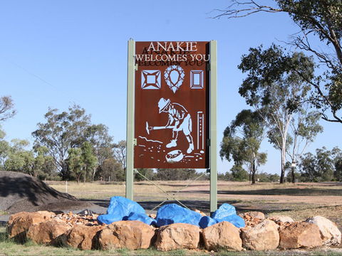 Anakie - Darwin Tourism 0