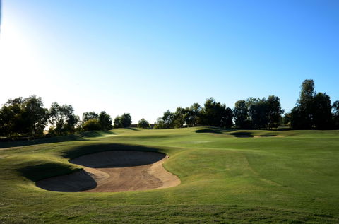 Black Bull Golf Course - Darwin Tourism 0