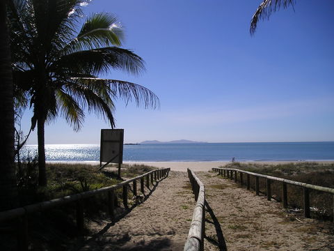 Bucasia Beach - Darwin Tourism 0