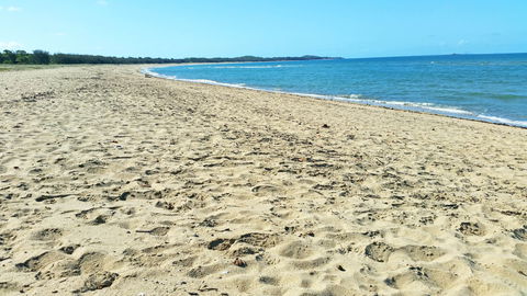 Bucasia Beach - Darwin Tourism 1