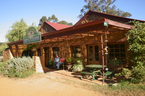 Flavours Of The Porongurup Range Trail - Darwin Tourism 1