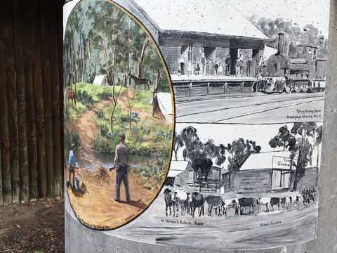 Tatong Tavern Water Tank - Darwin Tourism 1