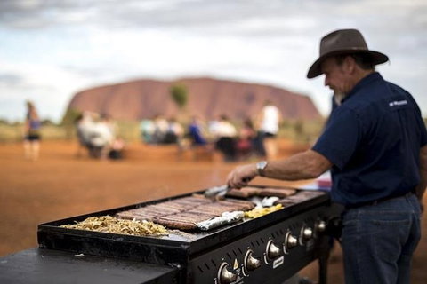 Sunset Australian Barbecue Dinner In Uluru - Darwin Tourism 1