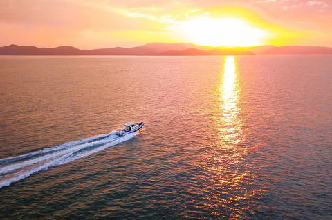 Sunset Cruise Private Charter Hamilton Island - Darwin Tourism 0