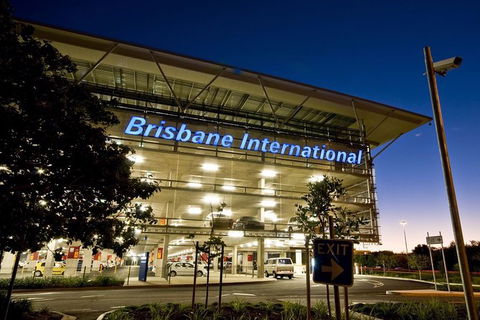 11 Seat Minibus | Brisbane Airport - Sunshine Coast Private Transfer - Darwin Tourism 3