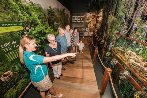 Cairns Aquarium Tour By Twilight With Drink And Appetiser - Darwin Tourism 3