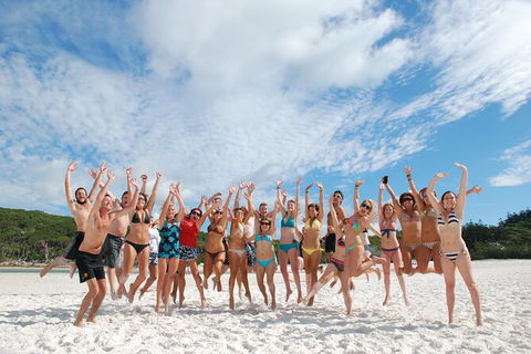 Day Sail The Whitsunday Islands On Atlantic Clipper From Airlie Beach - Darwin Tourism 1
