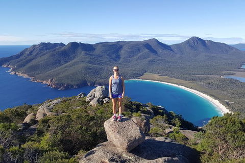 4-Day Fabulous Tasmania Tour: Wineglass Bay, Port Arthur, Devils & Bruny Island - Darwin Tourism 0