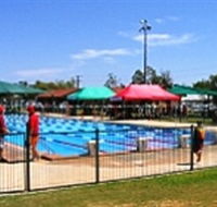 Charleville Swimming Pool - Darwin Tourism