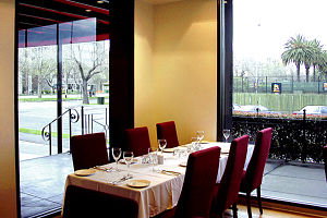 Red Terrace - Darwin Tourism 0