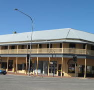 Colac Hotel - Darwin Tourism