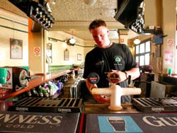 Mercantile Hotel - Darwin Tourism 2