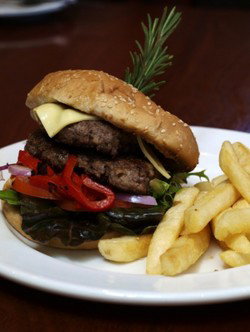 Glenelg Jetty Hotel - Darwin Tourism 3