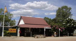 Daly Waters Historic Pub - Darwin Tourism 0