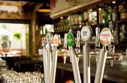 Queens Tavern - Darwin Tourism 0
