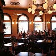 The Rose Hotel - Victoria Street Bar - Darwin Tourism 1