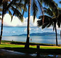 Harolds Seafood on The Strand - Darwin Tourism