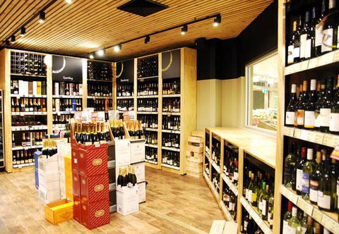 Vintage Cellars - Darwin Tourism 4