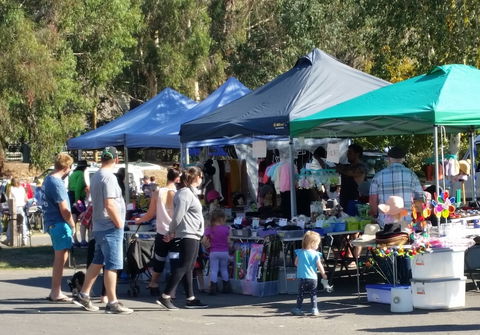 Taggerty 4 Seasons Market - Darwin Tourism 0