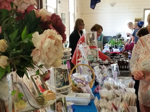 Taggerty 4 Seasons Market - Darwin Tourism 2