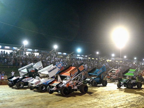 Valvoline Raceway's Opening Night - Darwin Tourism 1