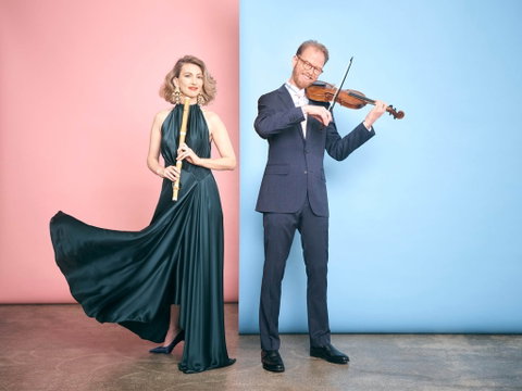 Bach's Violin - Darwin Tourism 0