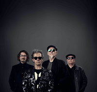 Choirboys The hits  6-pack of Bruce Springsteen - Darwin Tourism