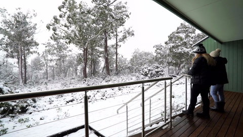 Christmas In July At Cradle Mountain Hotel 2020 - Darwin Tourism 1
