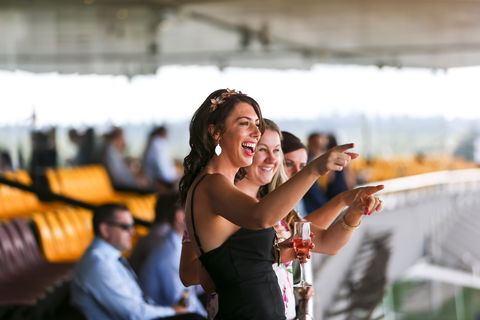 De Bortoli Wines Golden Rose Day - Darwin Tourism 1