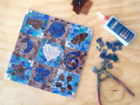 Intro To Mosaics Weekend With Leadlight By Ettore - Darwin Tourism 0