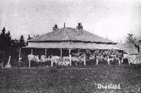 Re-Discovering Ginninderra - Darwin Tourism 1