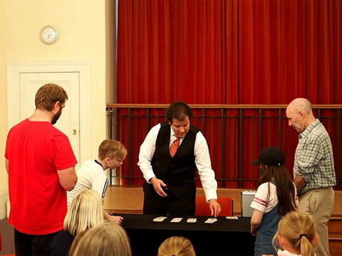 Classic Conjuring: Magic At Its Close-Up Best - Darwin Tourism 2