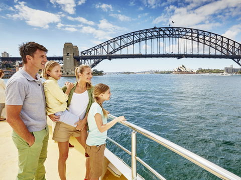 Fathers Day Lunch Cruise - Darwin Tourism 1