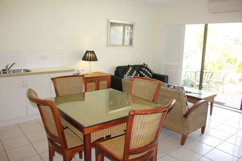 Beachfront Terraces - Darwin Tourism 5