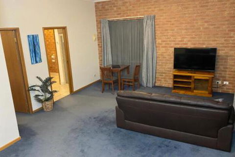 Best Western Coastal Waters Motor Inn - Darwin Tourism 3