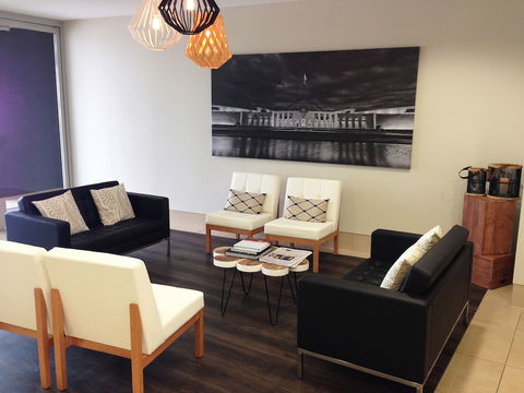 Pacific Suites Canberra - Darwin Tourism 5