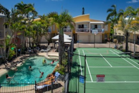 Coolum Beach Getaway Resort - Darwin Tourism 0