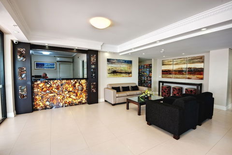 ULTIQA Beach Haven At Broadbeach - Darwin Tourism 0