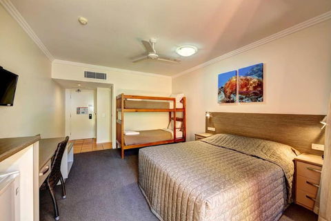 Kacys Bargara Beach Motel - Darwin Tourism 6