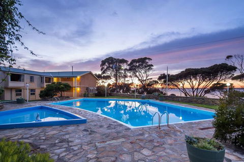 Mercure Kangaroo Island Lodge - Darwin Tourism 7