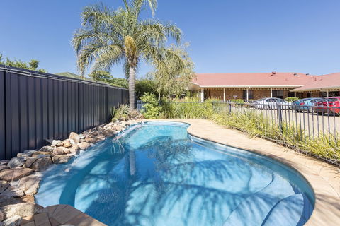 Best Western Ambassador Motor Inn & Apartments - Darwin Tourism 3