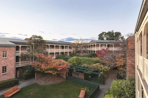 Adina Serviced Apartments Canberra Kingston - Darwin Tourism 4
