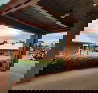 Mud Hut Motel - Darwin Tourism