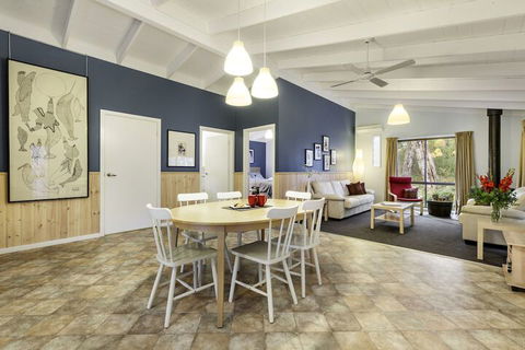 Countrywide Cottages - Darwin Tourism 4