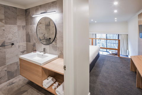 Cradle Mountain Hotel - Darwin Tourism 4