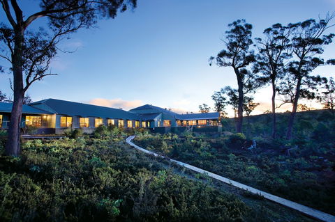 Cradle Mountain Hotel - Darwin Tourism 0