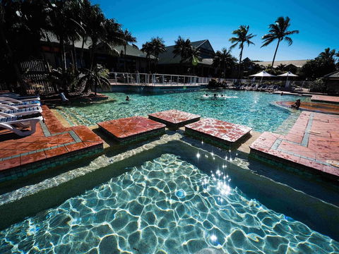 Novotel Sunshine Coast Resort Hotel - Darwin Tourism 5