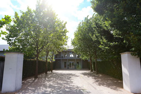 Lancemore Milawa - Darwin Tourism 1